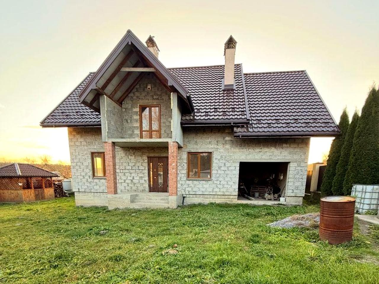 Продаж будинку біля Новояворівська