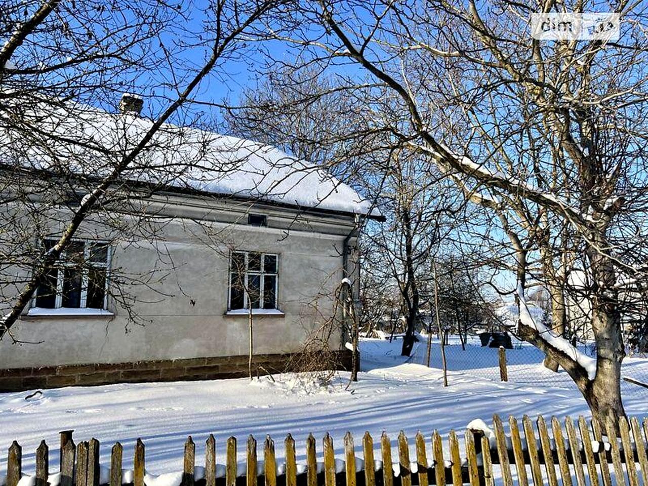 Продаж 3к Дім Миру вулиця