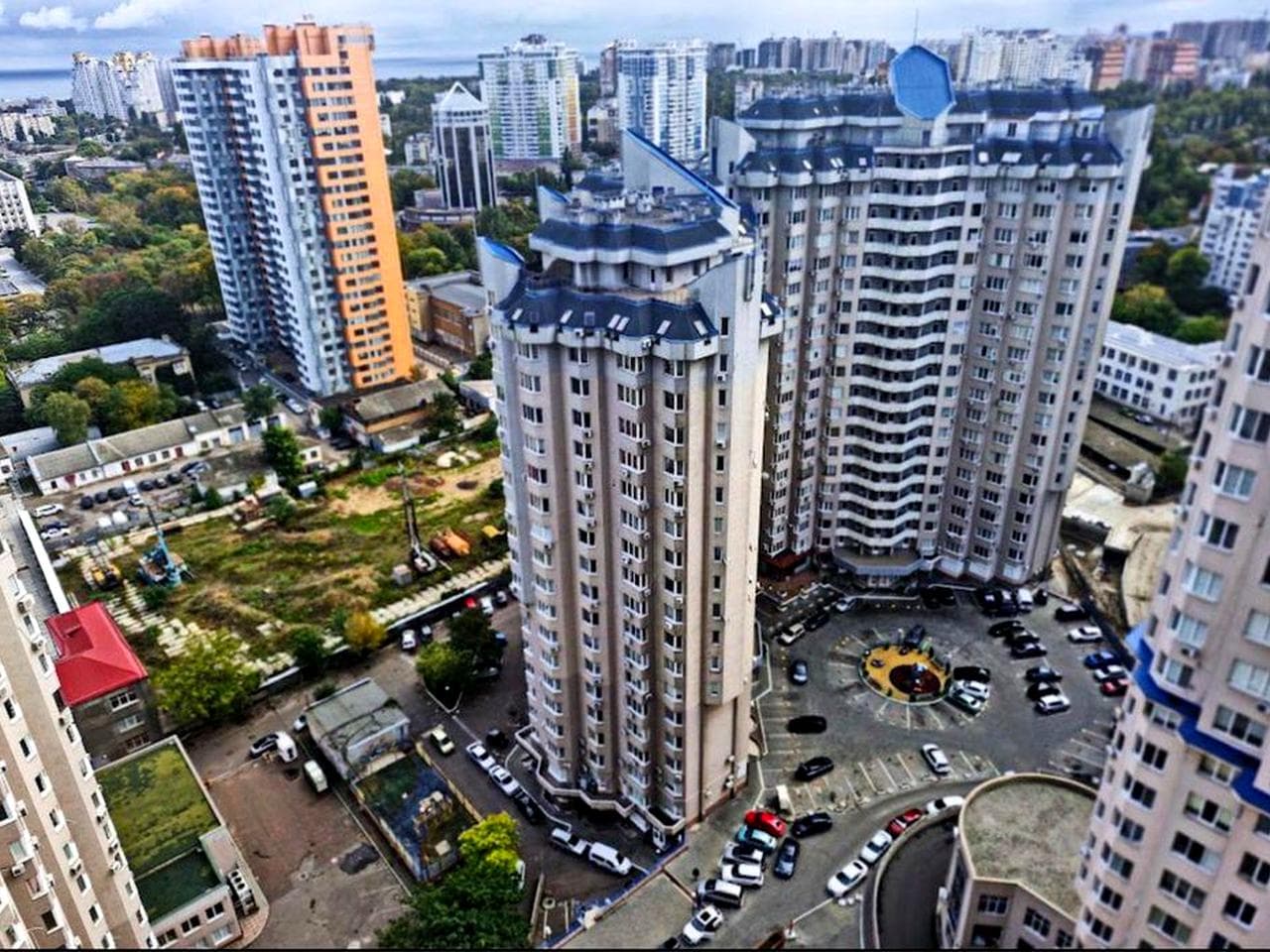 Чудо город, Среднефонтанская 19Б
