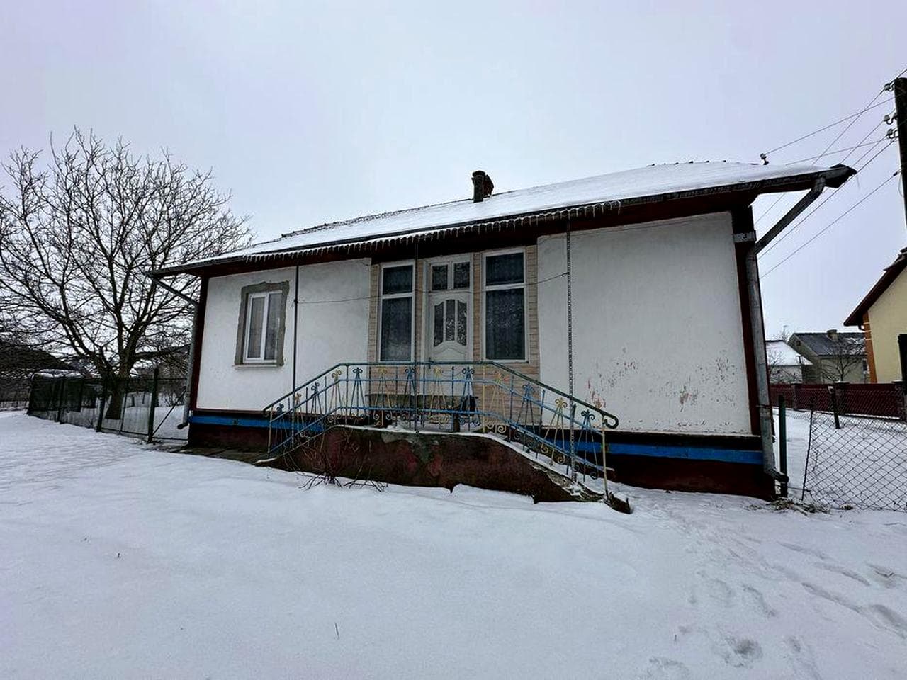 Продається будинок  поблизу м.Стебника (с.Доброгостів)