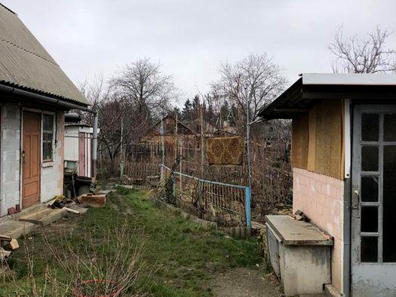 Продам невеликий будинок