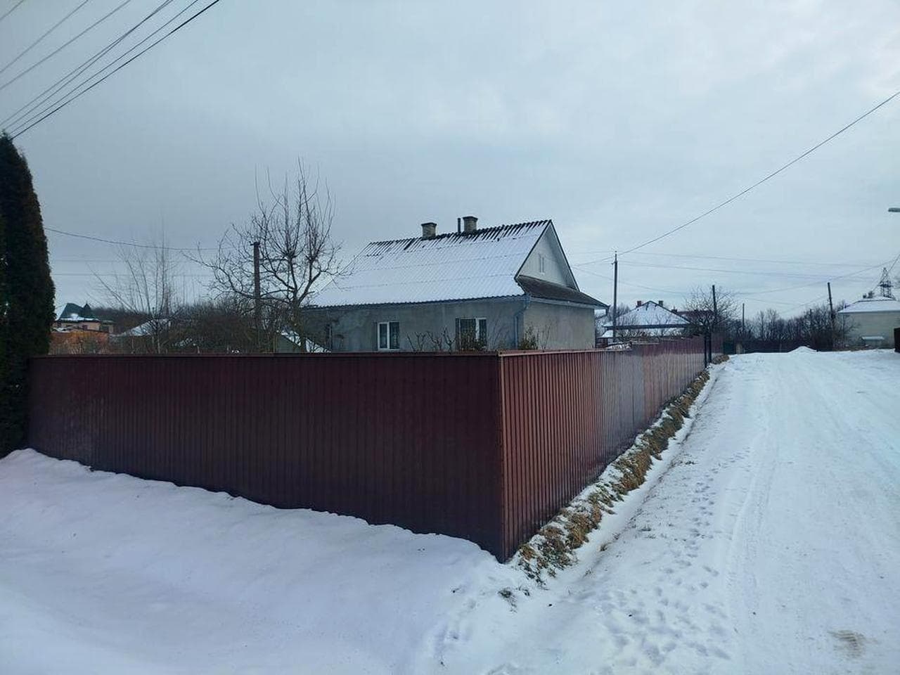 Будинок в місті Сторожинець, земля, сад, краєвид