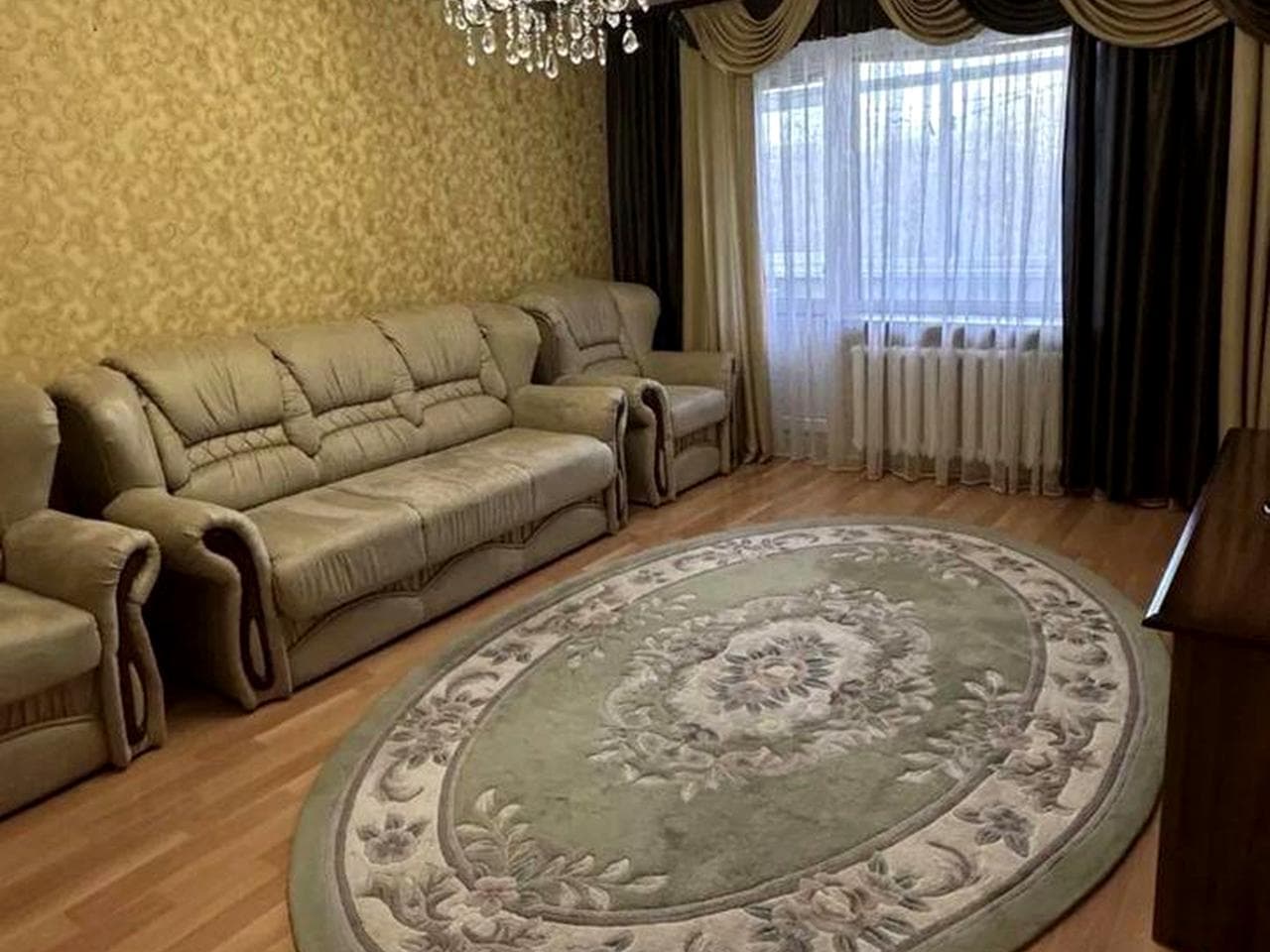 Фурманова 4к Світло Є 18000+к