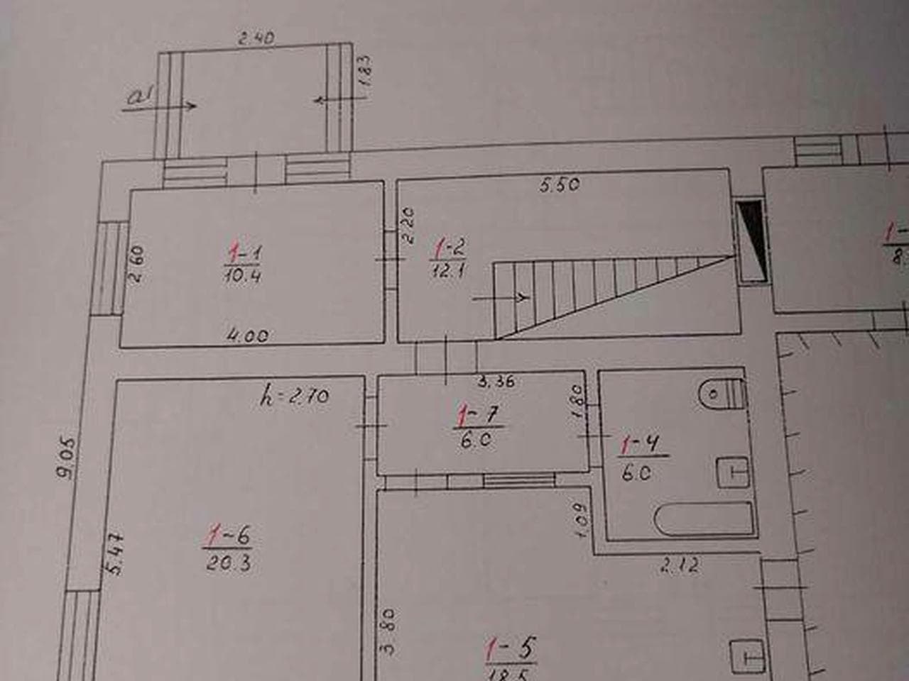 Продам двоповерховий будинок з усіма зручностями