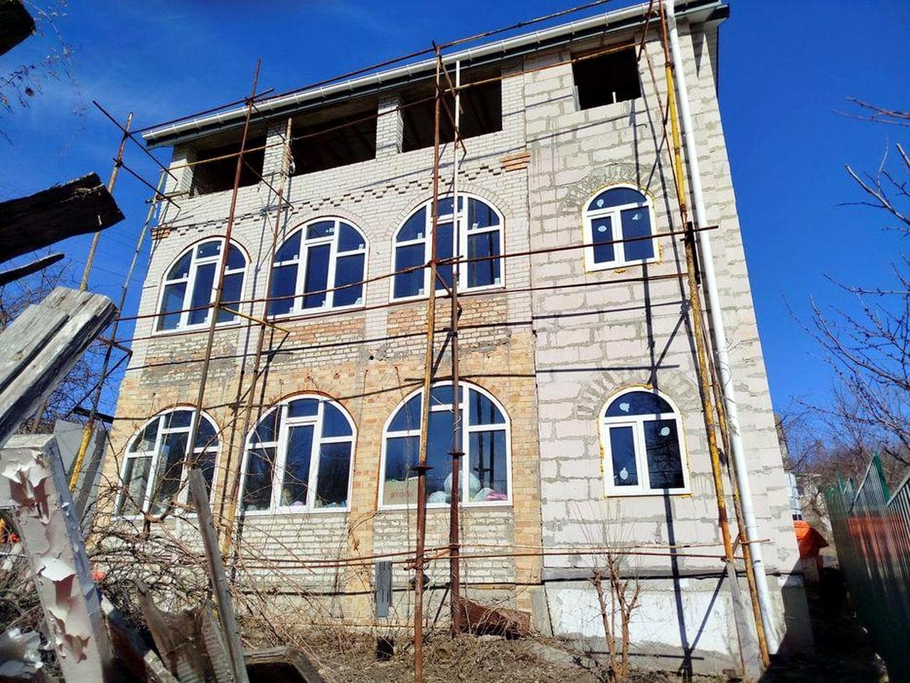 Продам будинок м. Обухів.