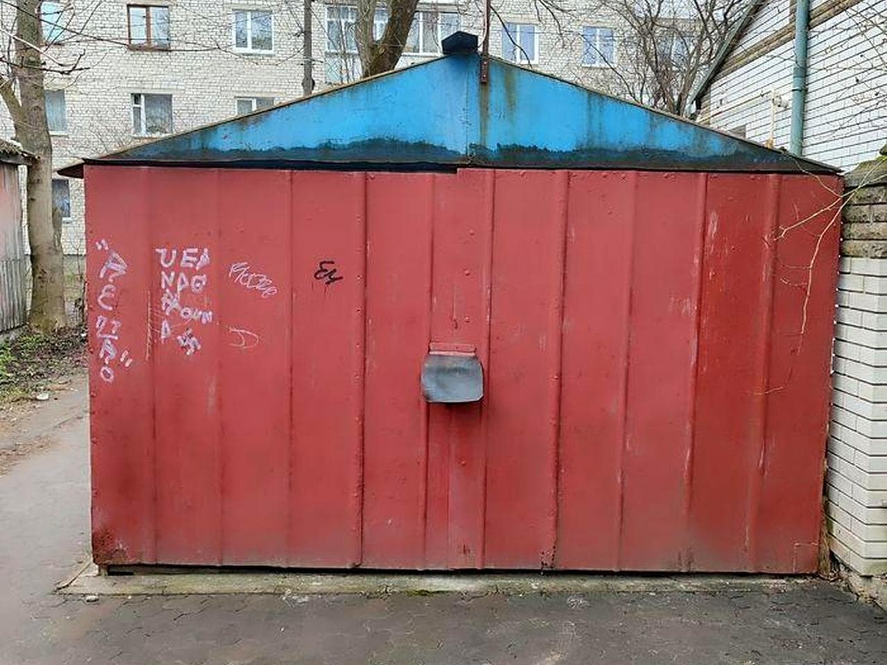 Продаж частини будинку без ремонту  по вул.Соборності, 32, кв 2.