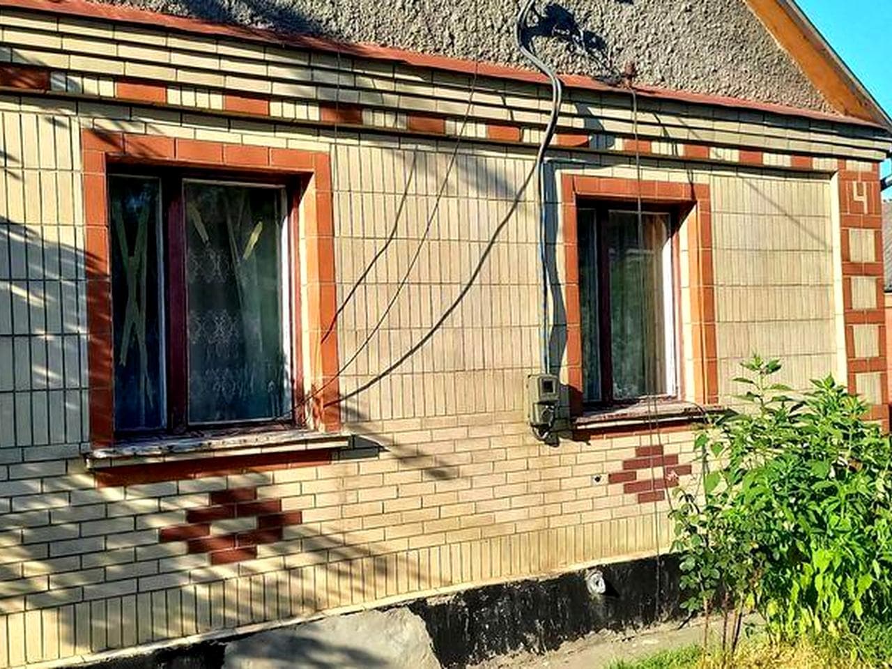 Продаж будинк біля вулиці Богуна, біля річки, гарне розташування.