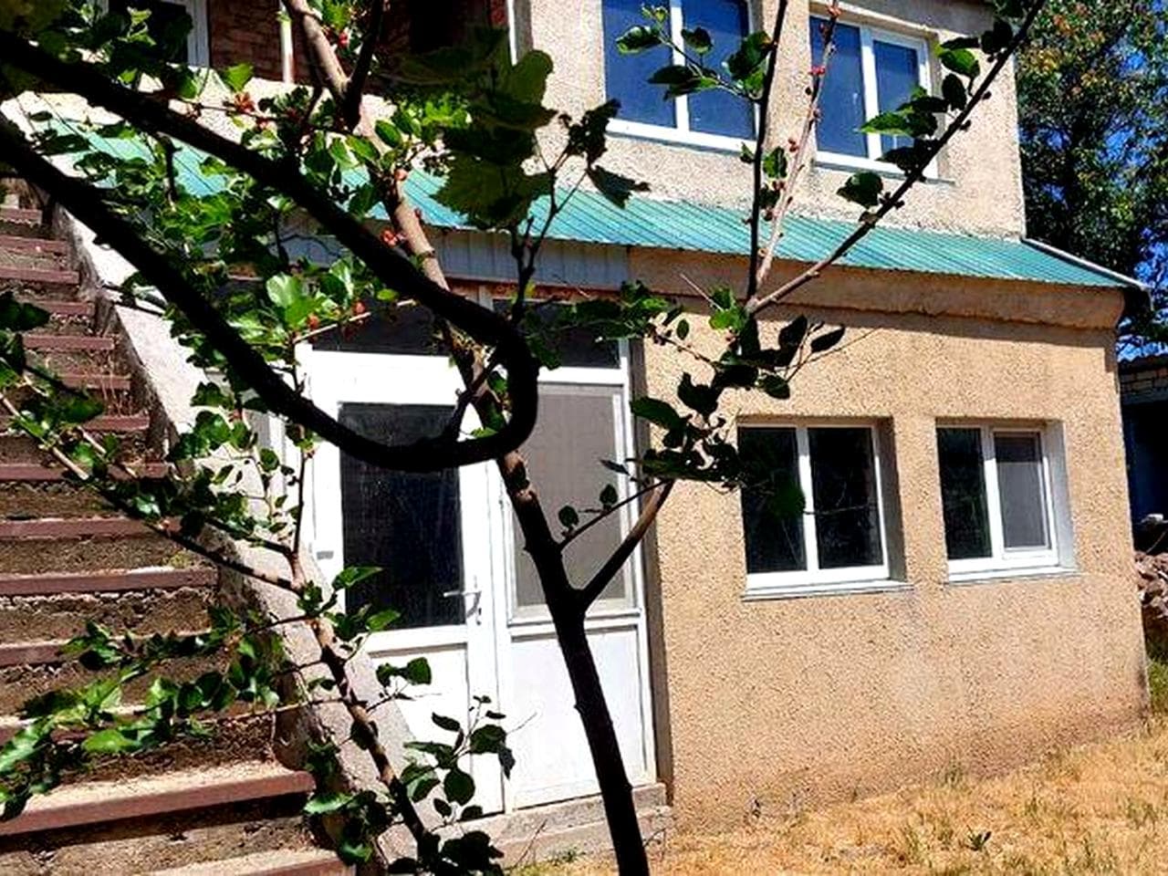 Продаю  Будинок в селі Костянтинівка ( Миколаївська область)