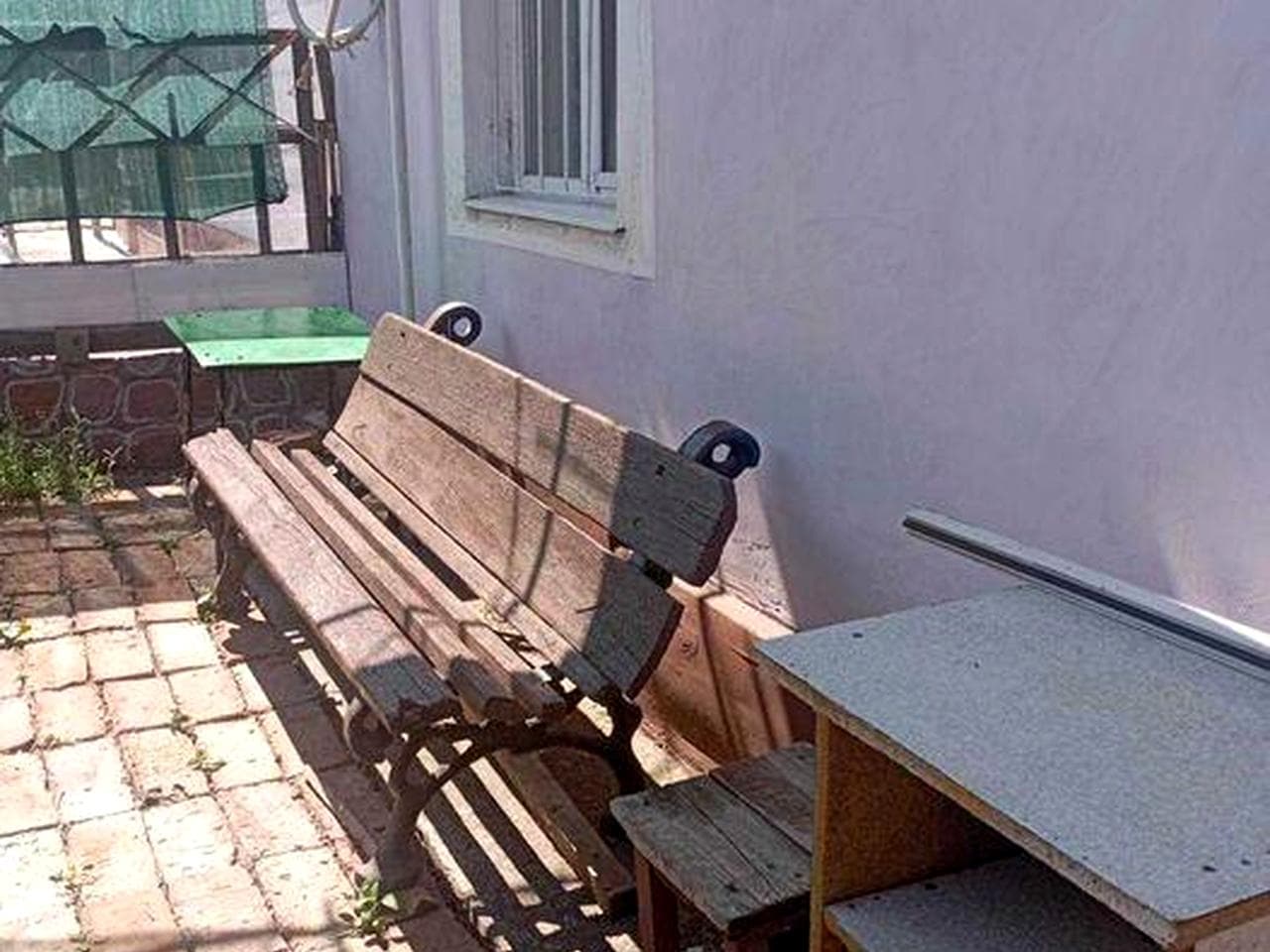Продається частина будинку зі зручностями, початок вул.Уріцького