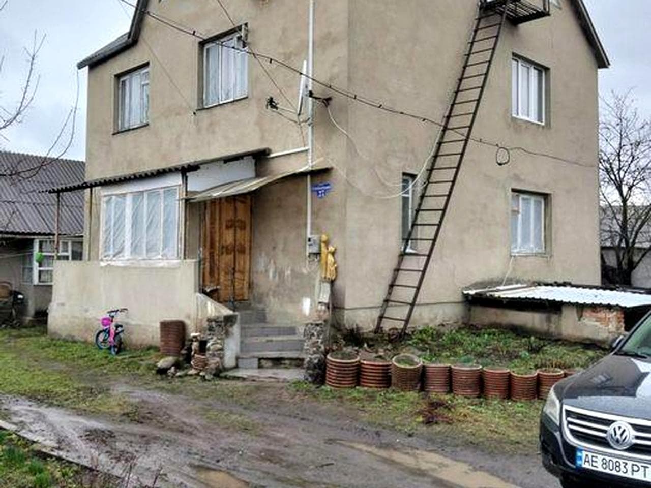 Будинок двоповерховий