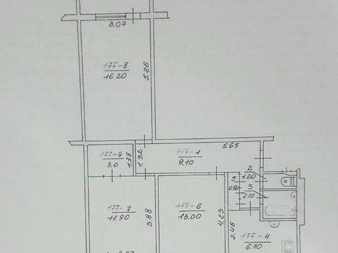Продам 3 комнату квартиру. На 9 этаже.