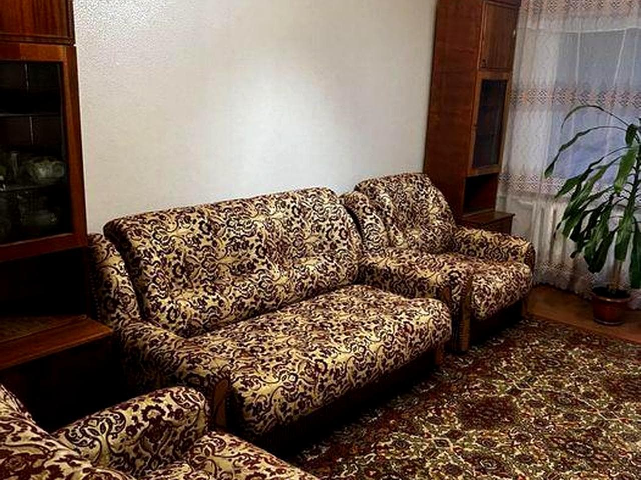 Продам 3-х кімнатну квартиру.