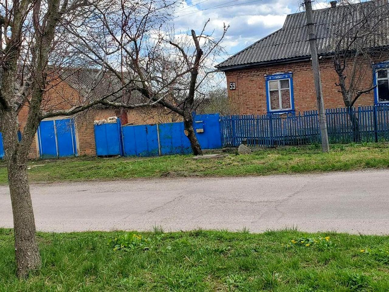 Продається будинок в  тихому , спокійному місці