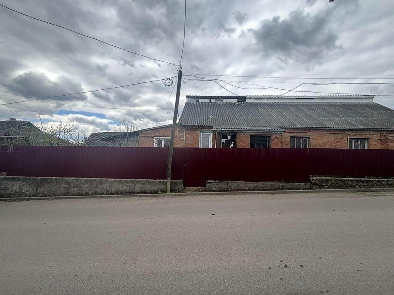 Продам 1/2 будинку в самому центрі м.Тульчин