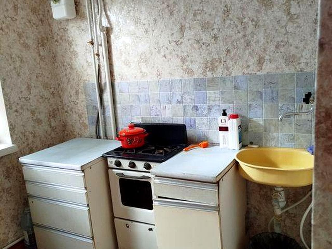 2 кімнатна квартира продається