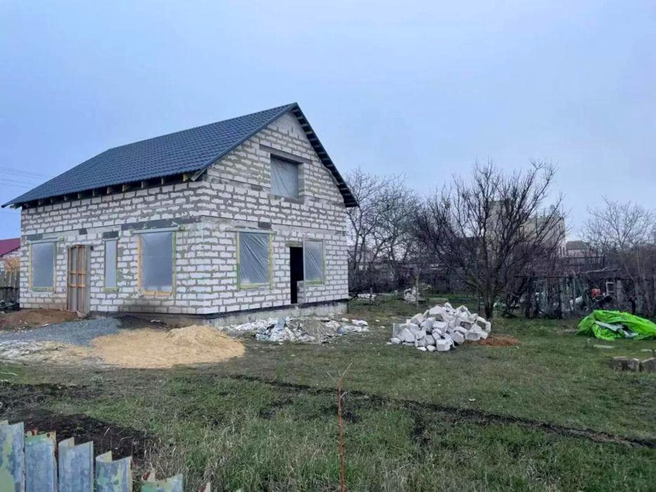 Продам коробку будинку біля моря — СОГ «Приморський»