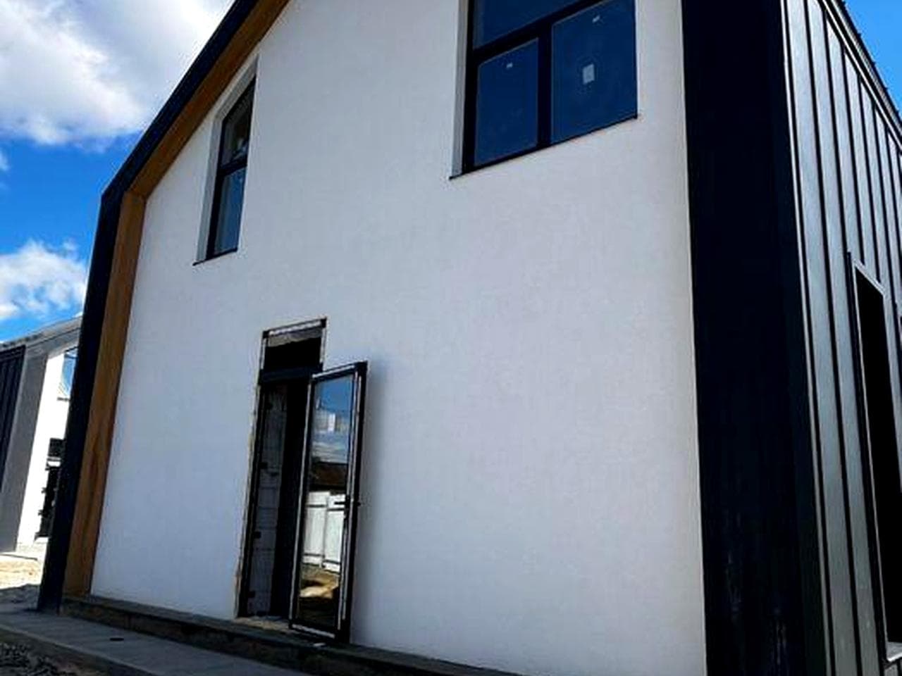 Сучасна архітектура та простір — Білогородка, вул. Аличова. Сучасний Barnhouse.