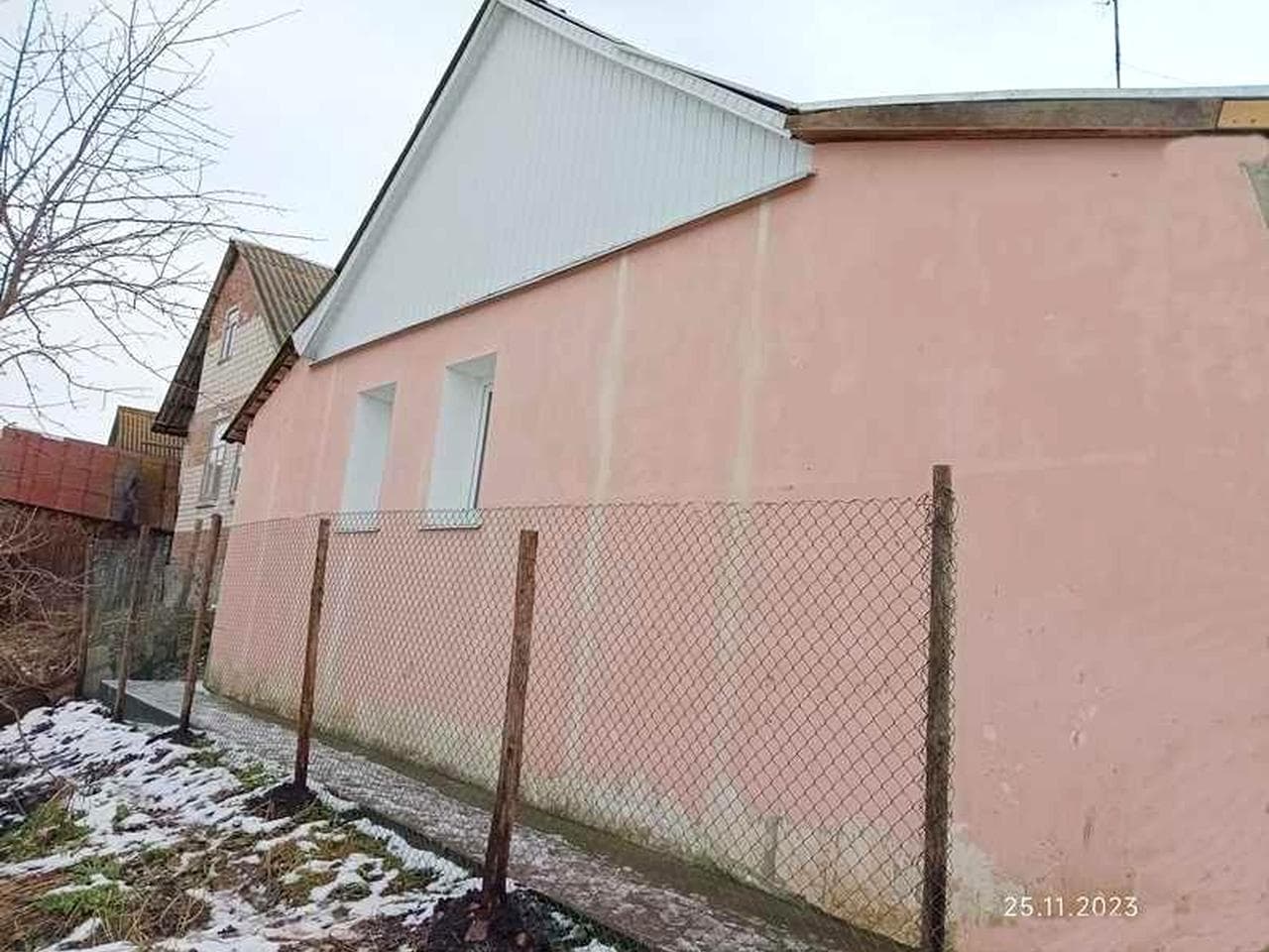 Продам дом в Мерефе.