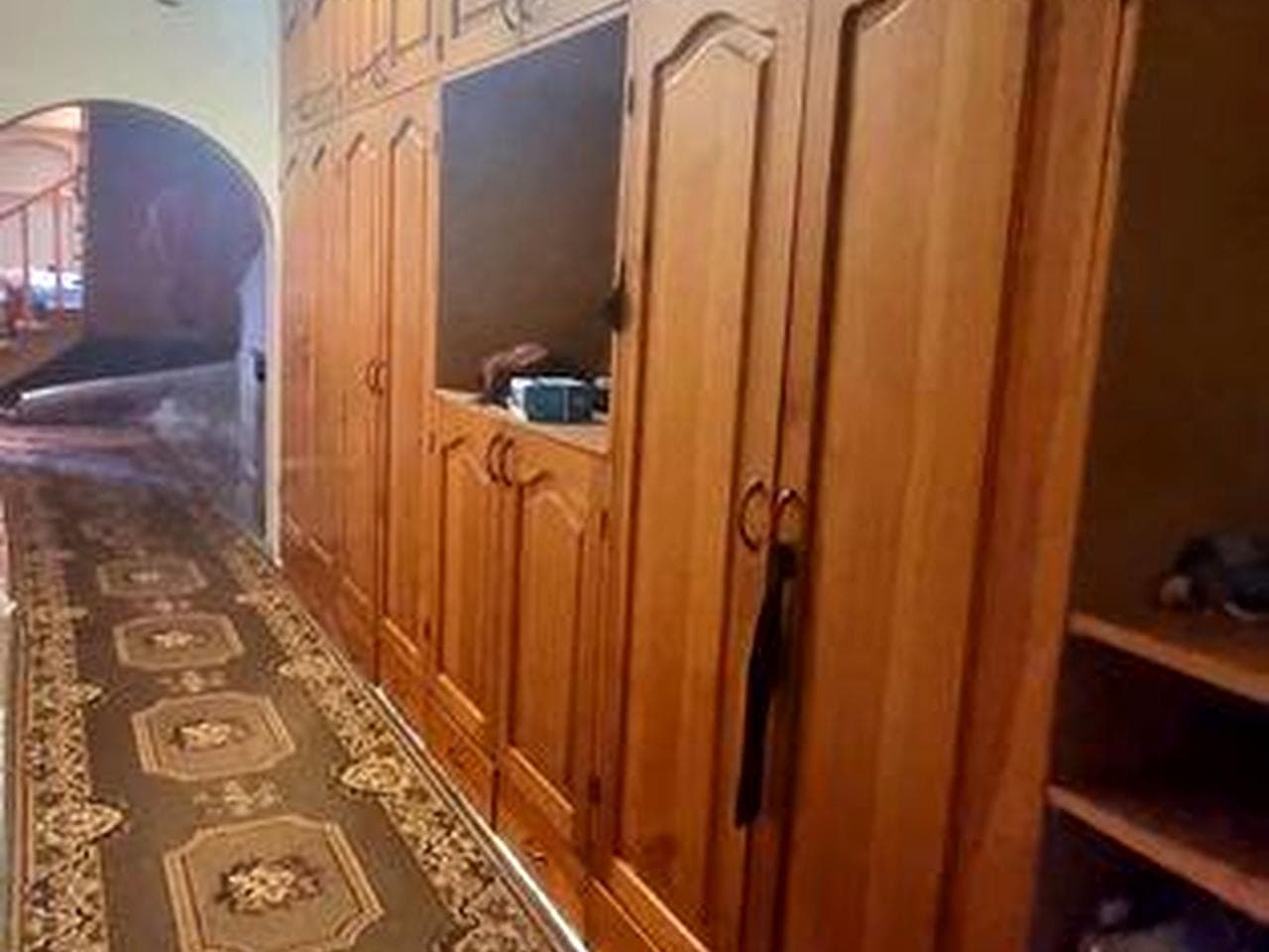 Часний будинок двух поверховий