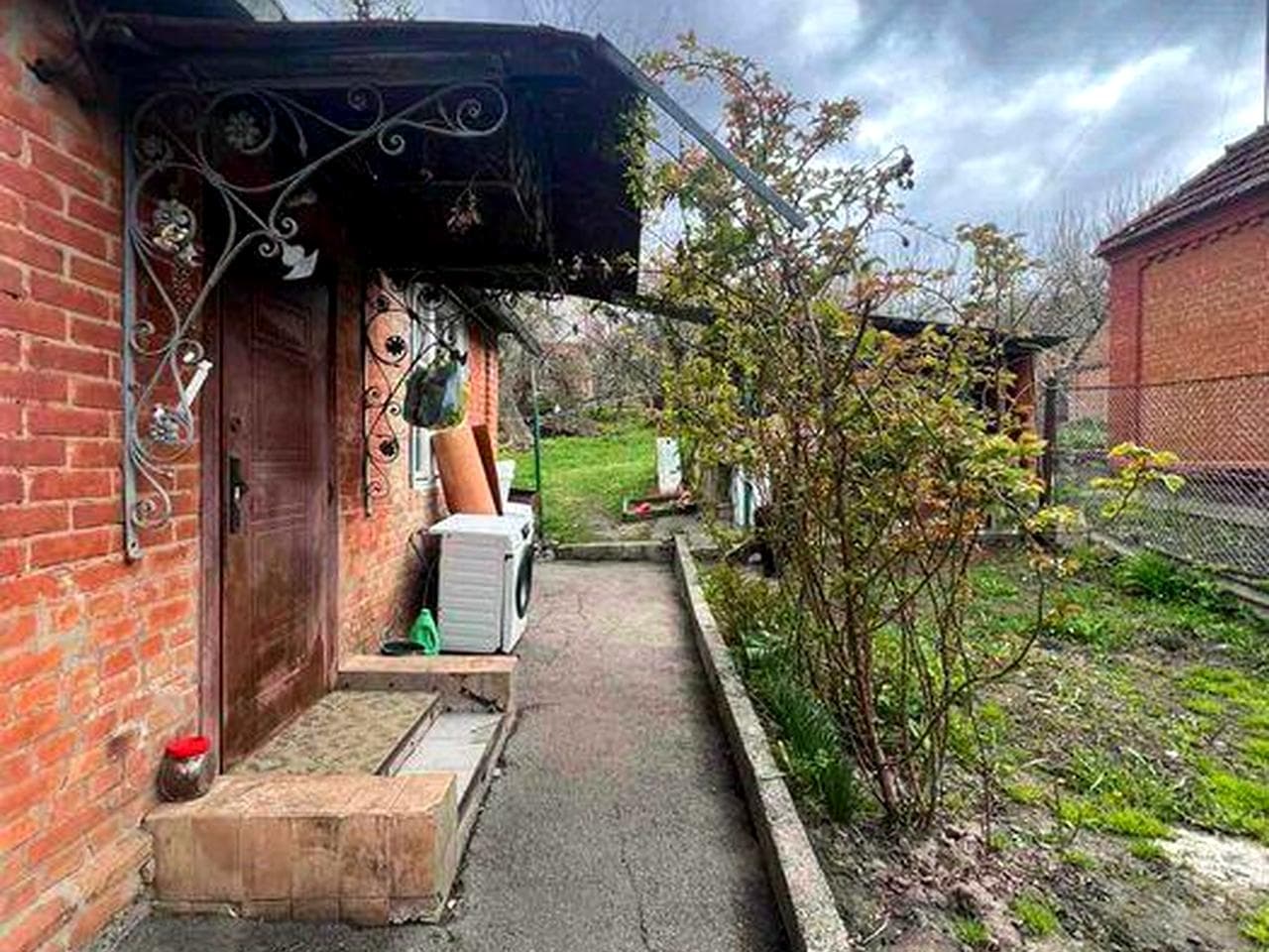 Продаж будинку на Панаса Мирного!