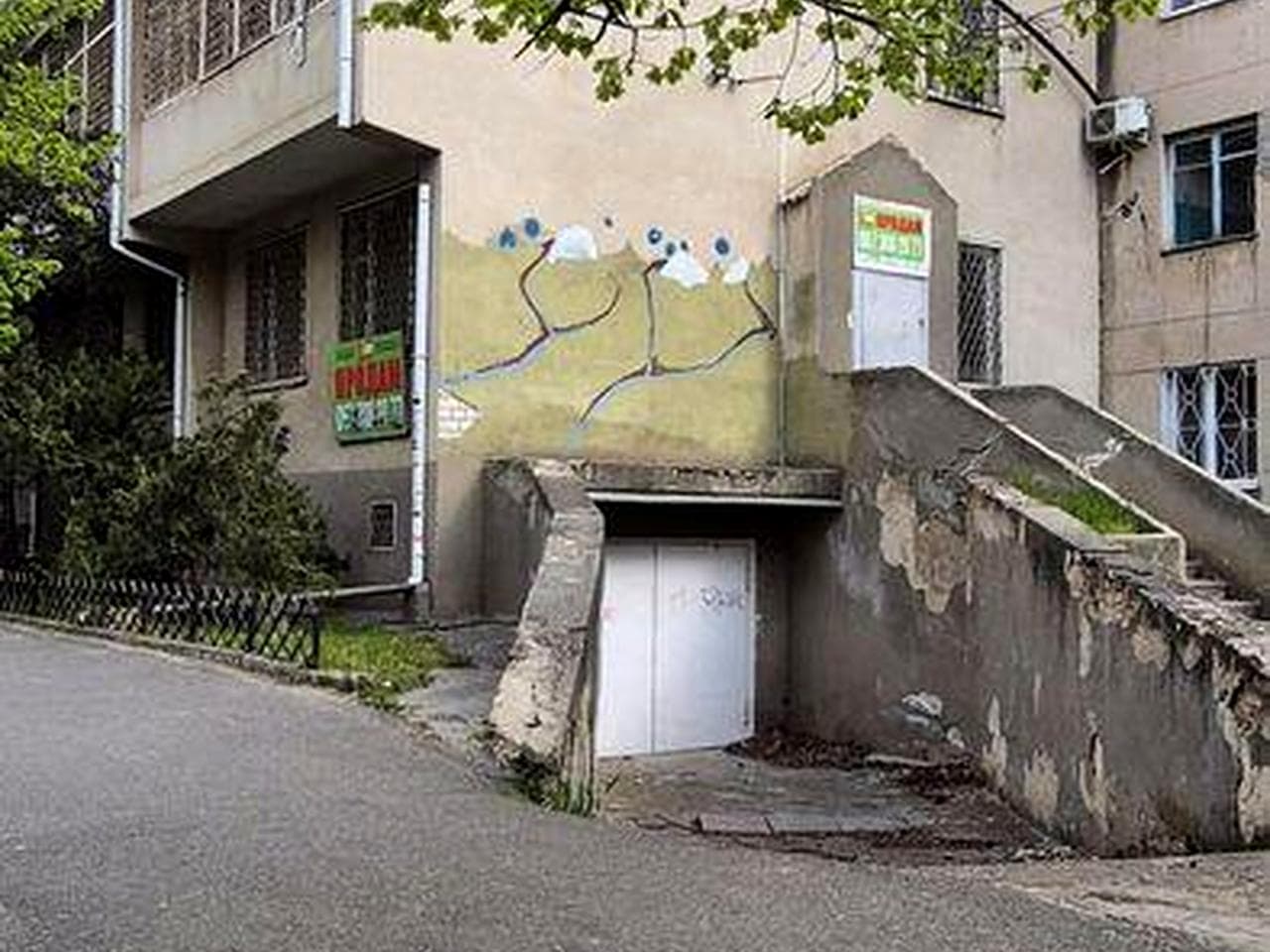 Под малоквартирный дом, 240м², 3 этажа, 2 входа, Черноморсква входа, паркинг