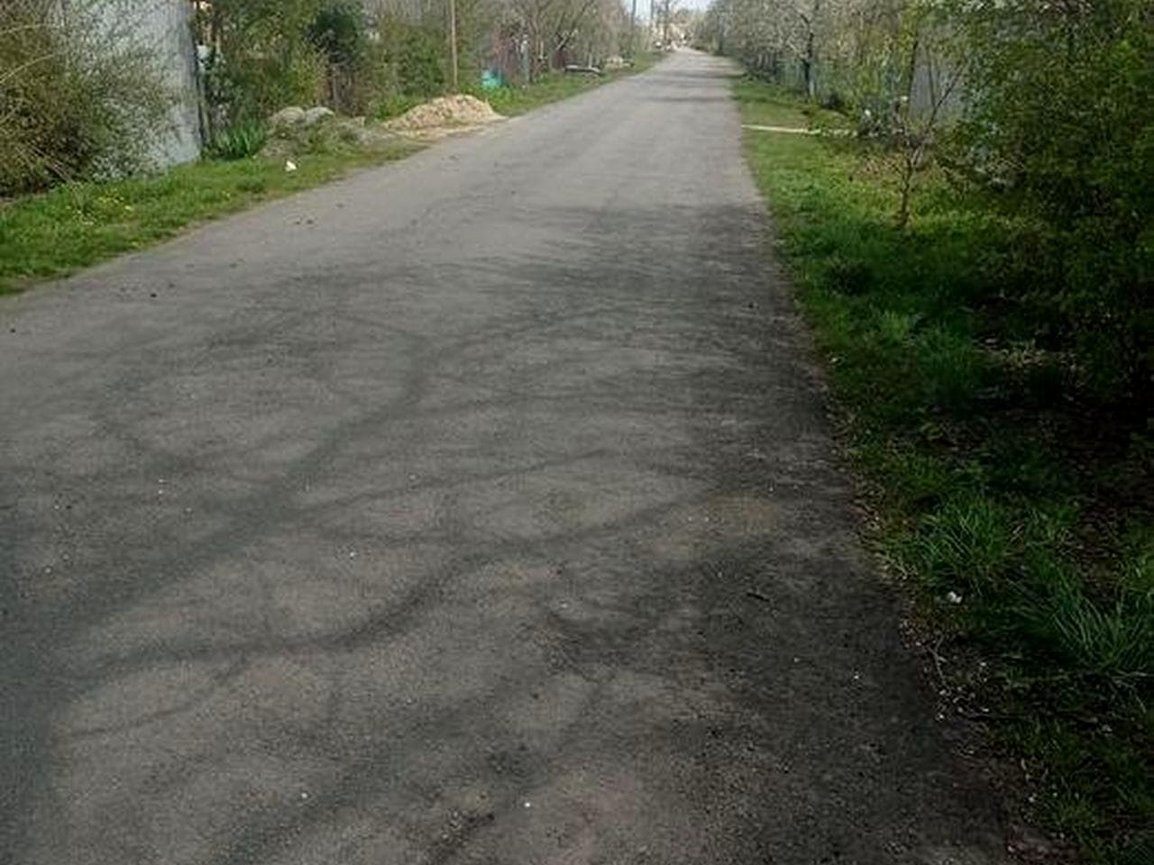 Продам будинок із земельною ділянкою в м. Калинівка