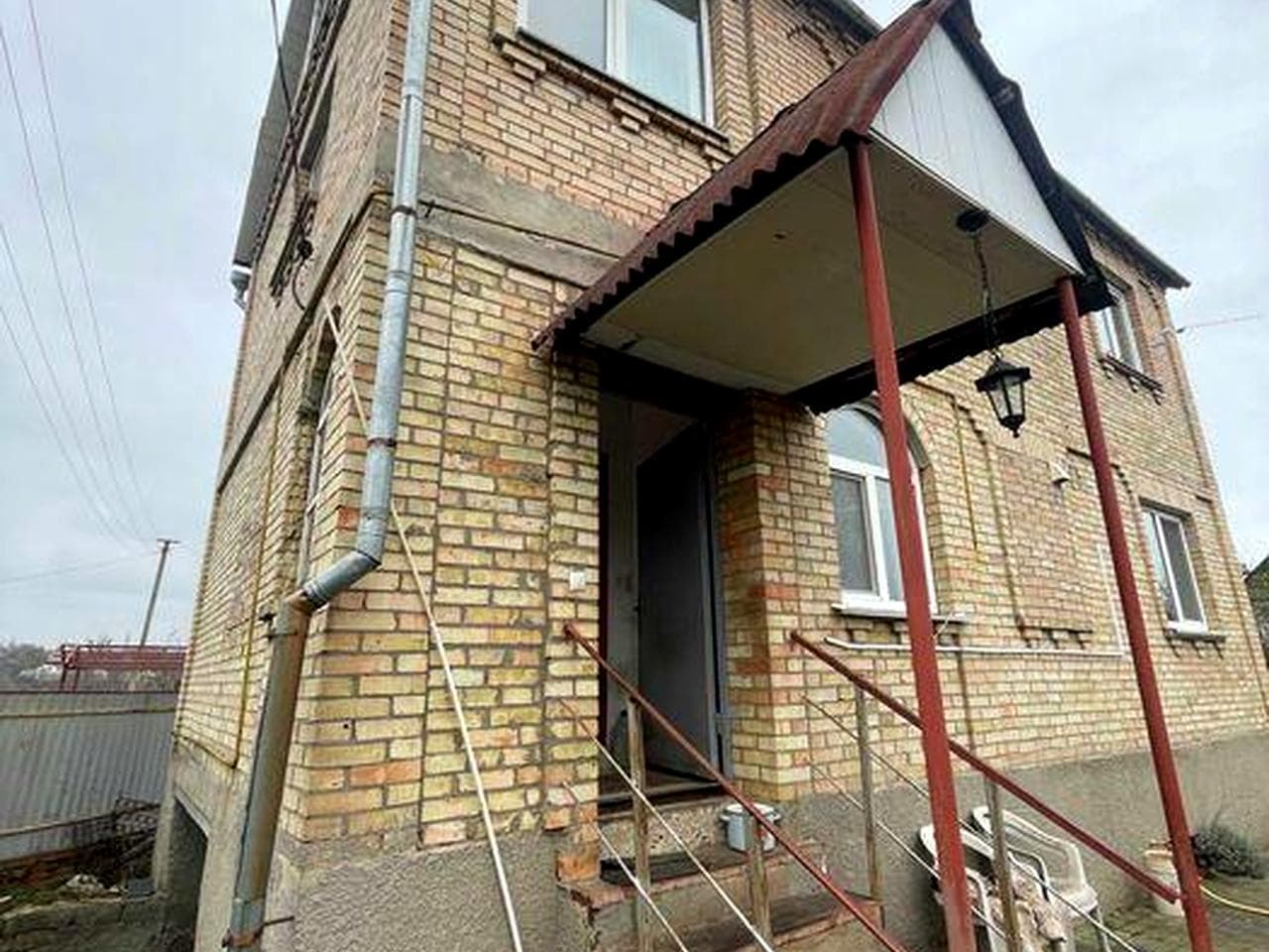 Продам двоповерховий будинок в Бучі. Готівка та Сертифікат(нарахований) - ТАК! Без комісії!