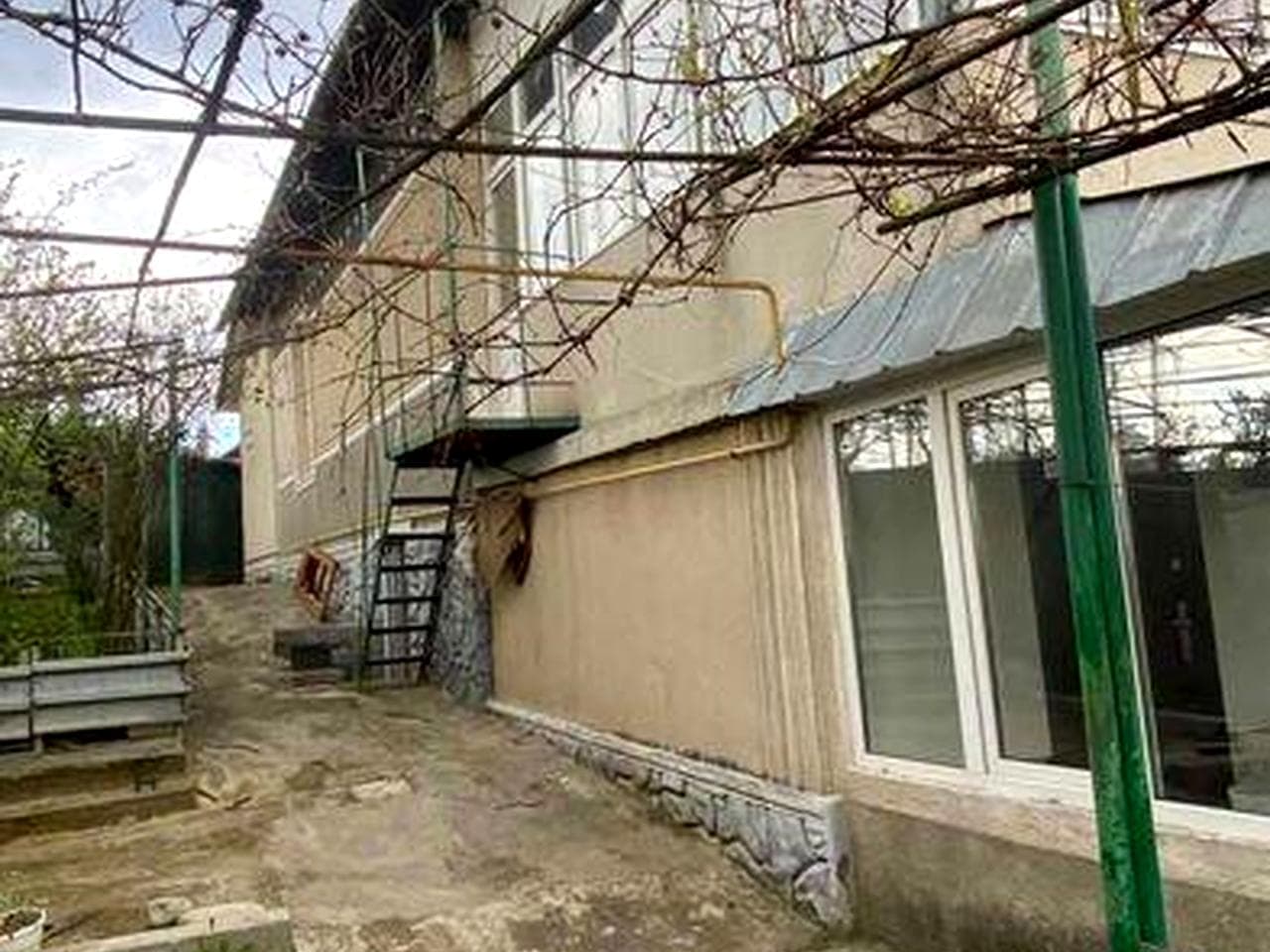 Будинок 200м2 та земельна ділянка 20 соток вул. Полтавська