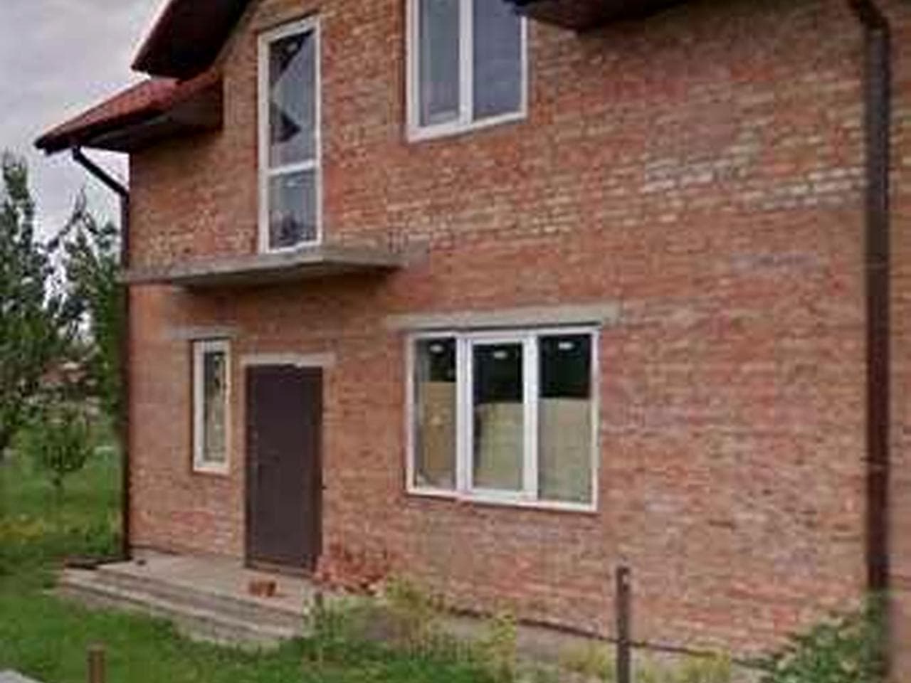 Обмін половини дуплекса в м.Луцьк на квартиру з доплатою