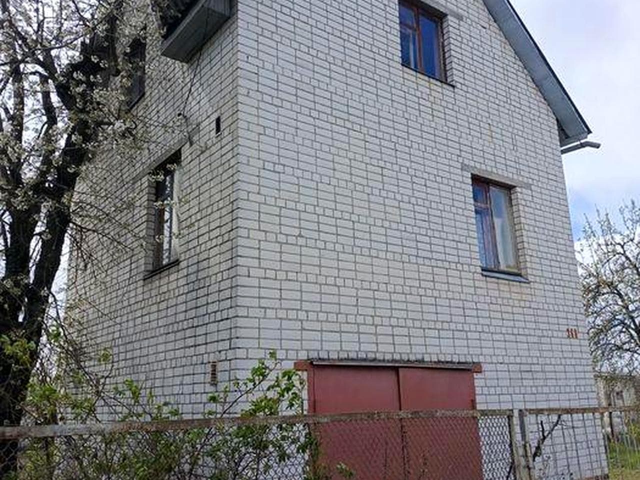 Добротна  дача 100 м² ст "Мєчта"
