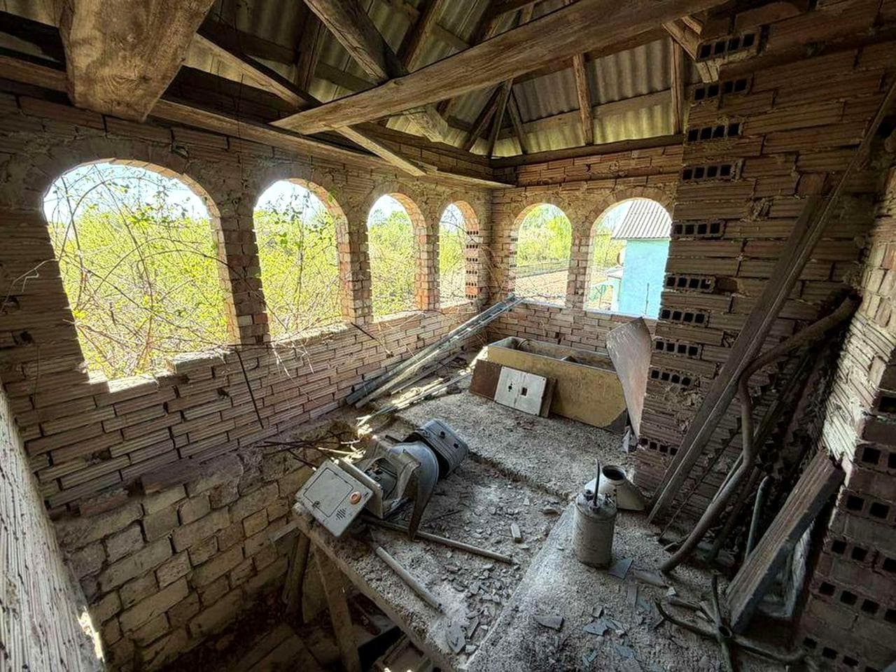 Продам недобудовану дачу районі Довбуша