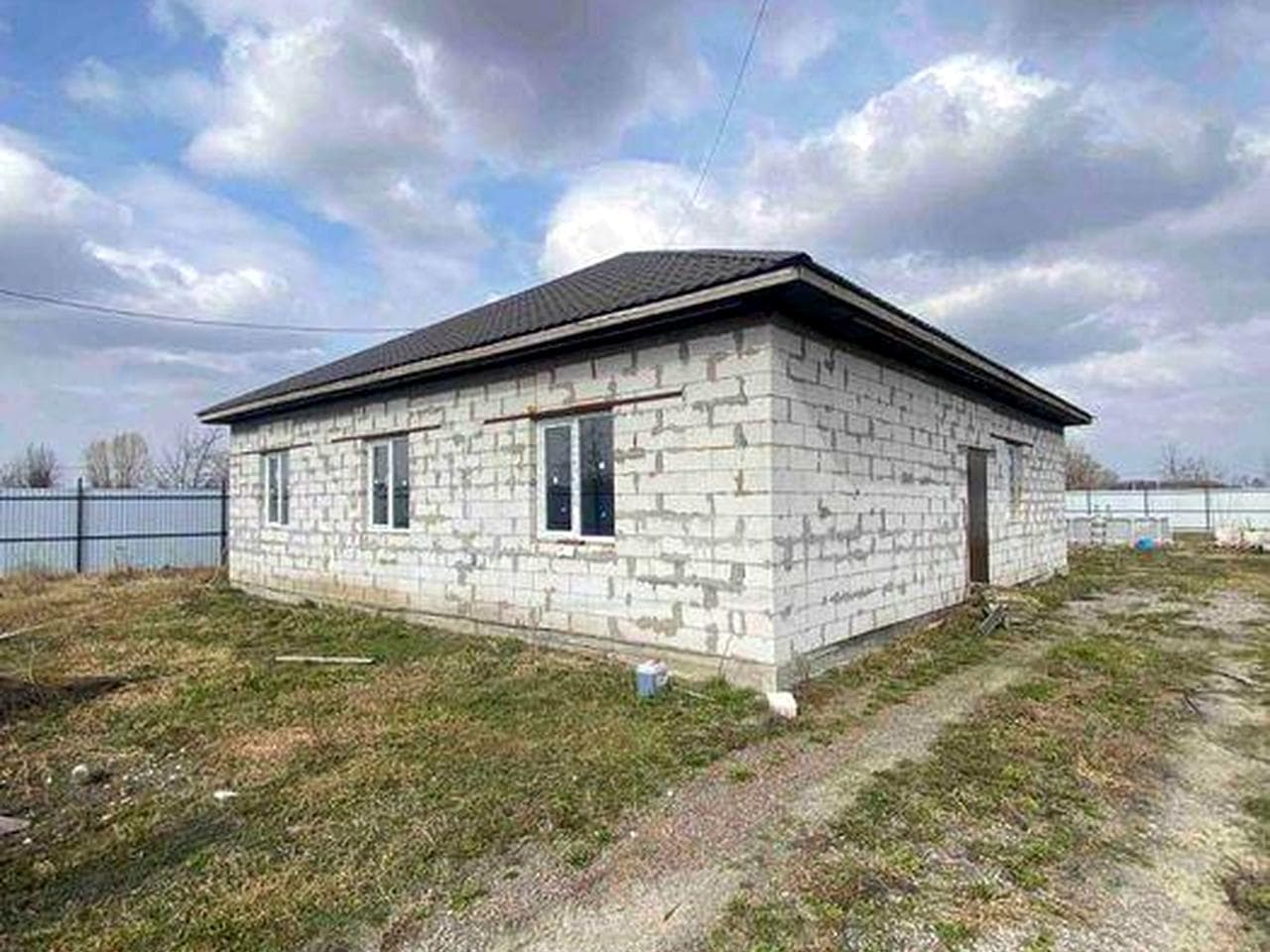 Продаж нового будинку 145 м2 + 9 соток землі