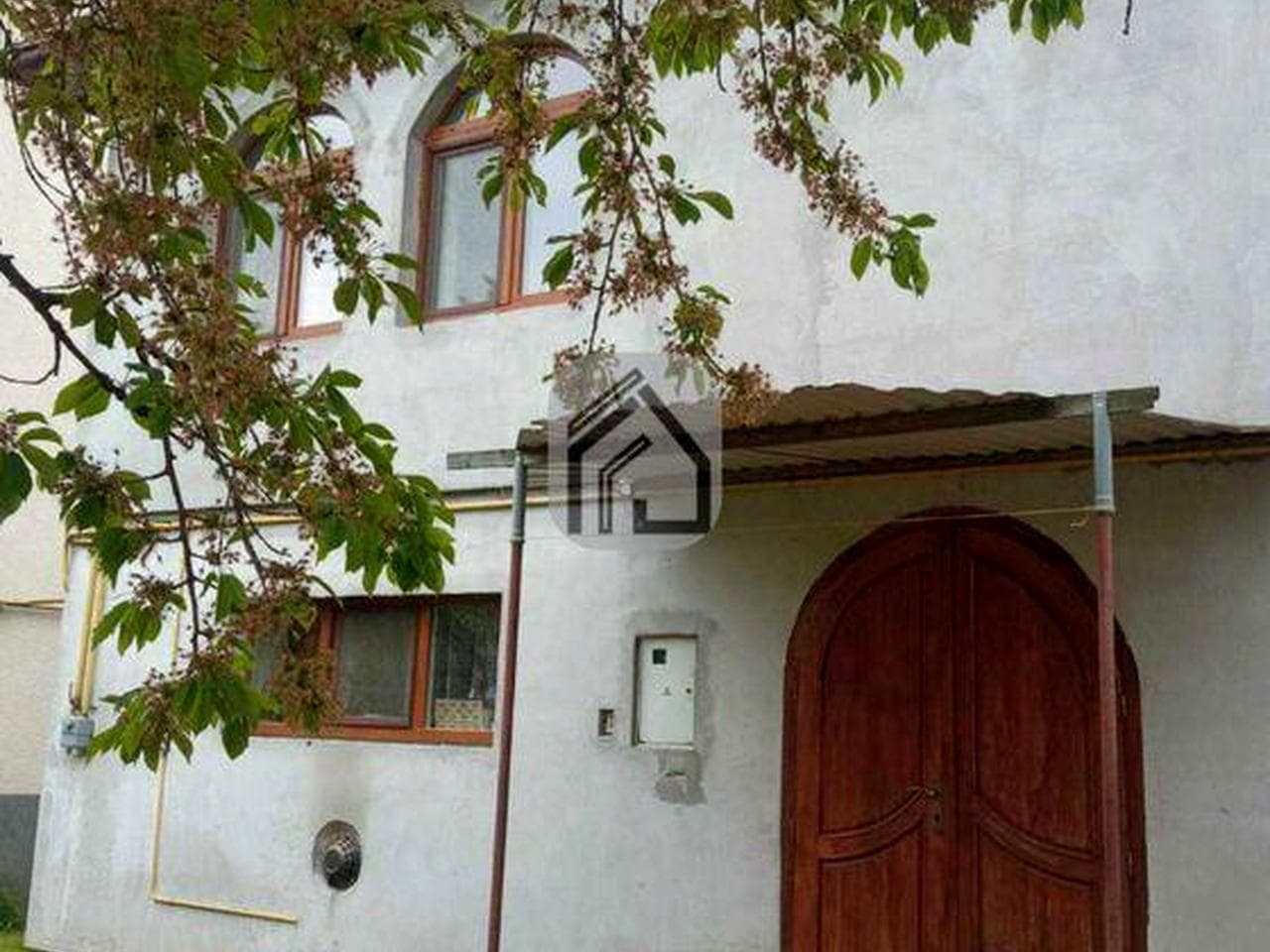 Продається гарний , новий будинок у місті Берегово