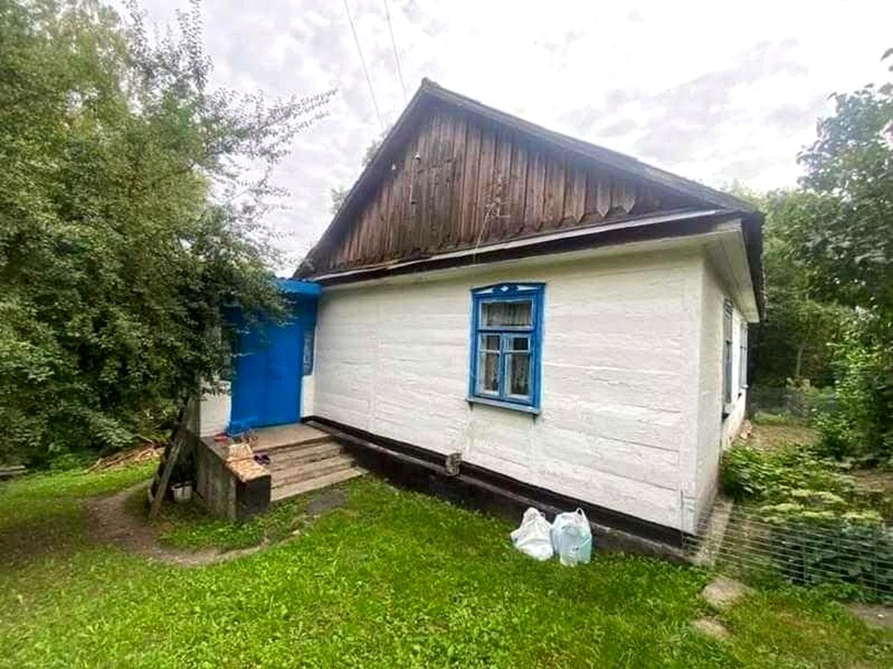 Продам деревяний будинок