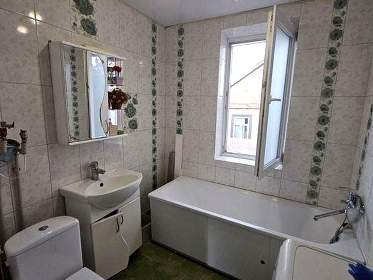 Продам будинок в Дергачах. Сертифікат так