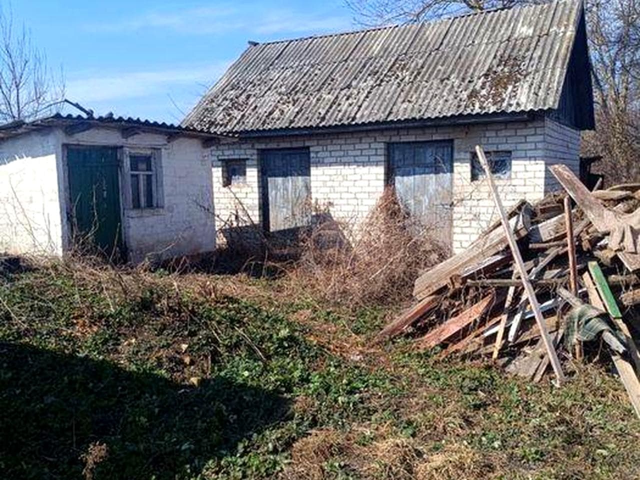 Будинок з землею 45 соток в  м. Носівка