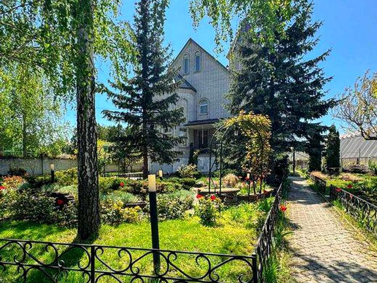 Продам дом в коттеджном поселке «Звездный»