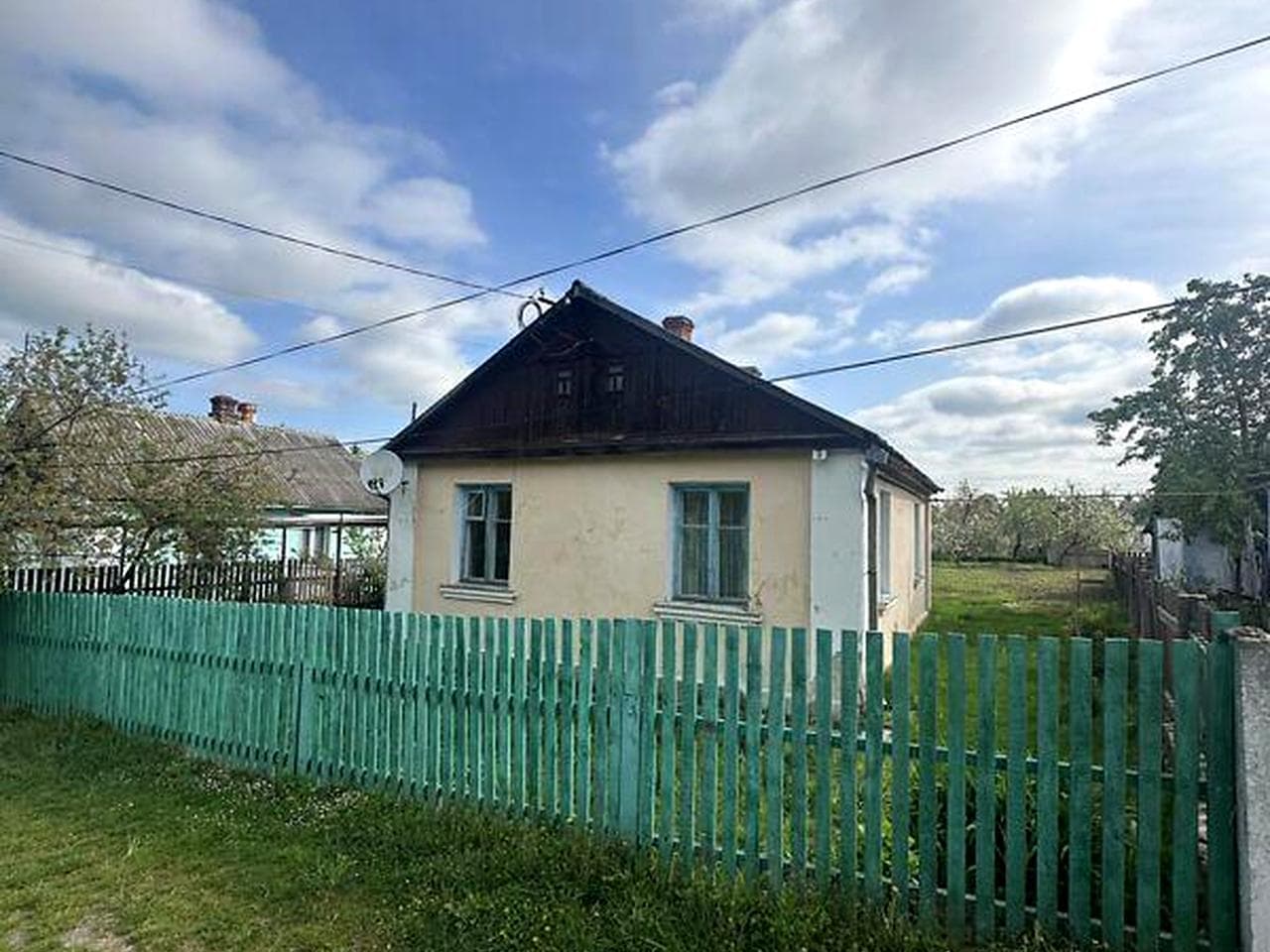 Продаж 3к Дім Короленка вулиця