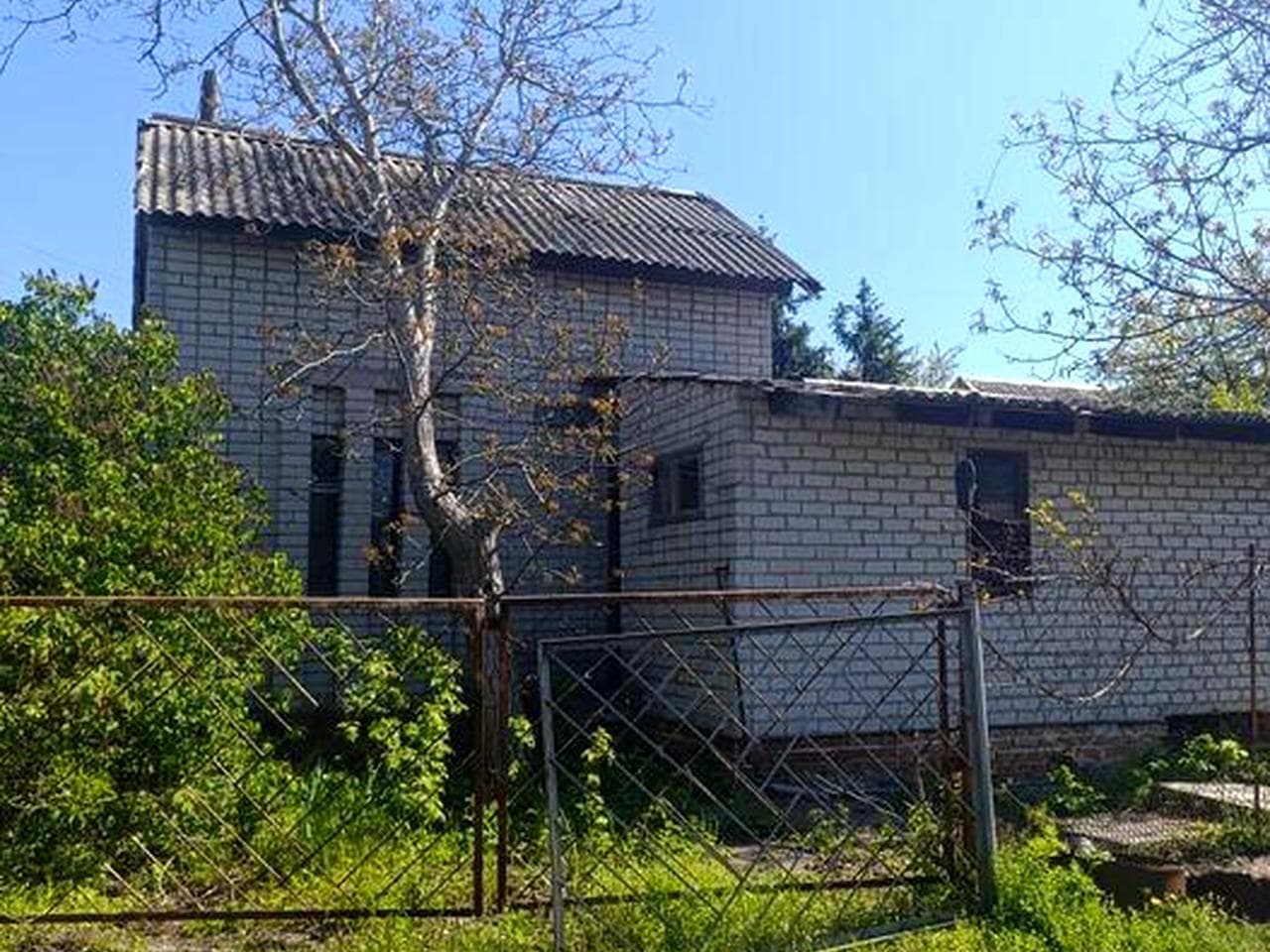 Продам дачу с выходом к реке.