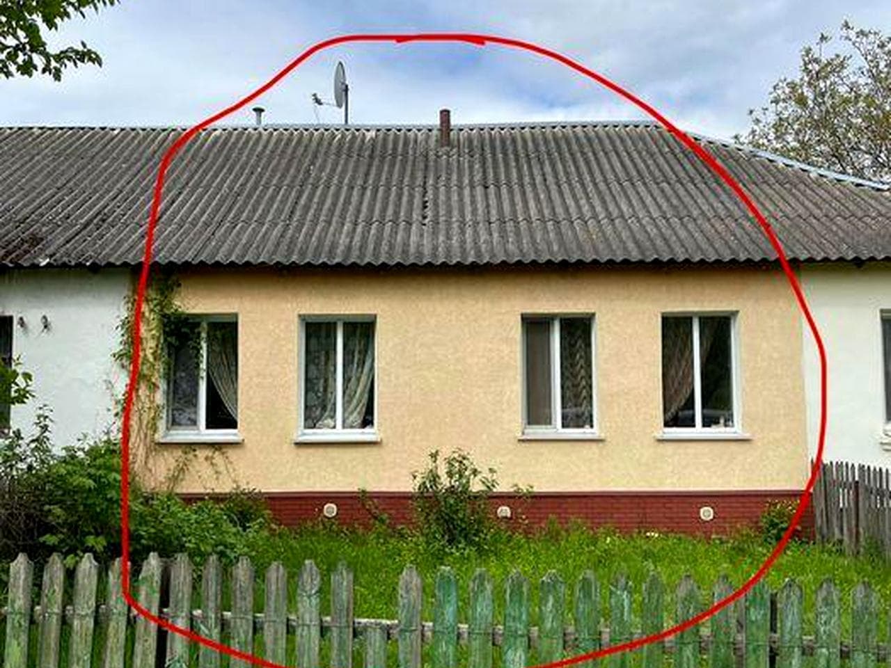 Продається частина будинку у місті Овруч з усіма зручностями