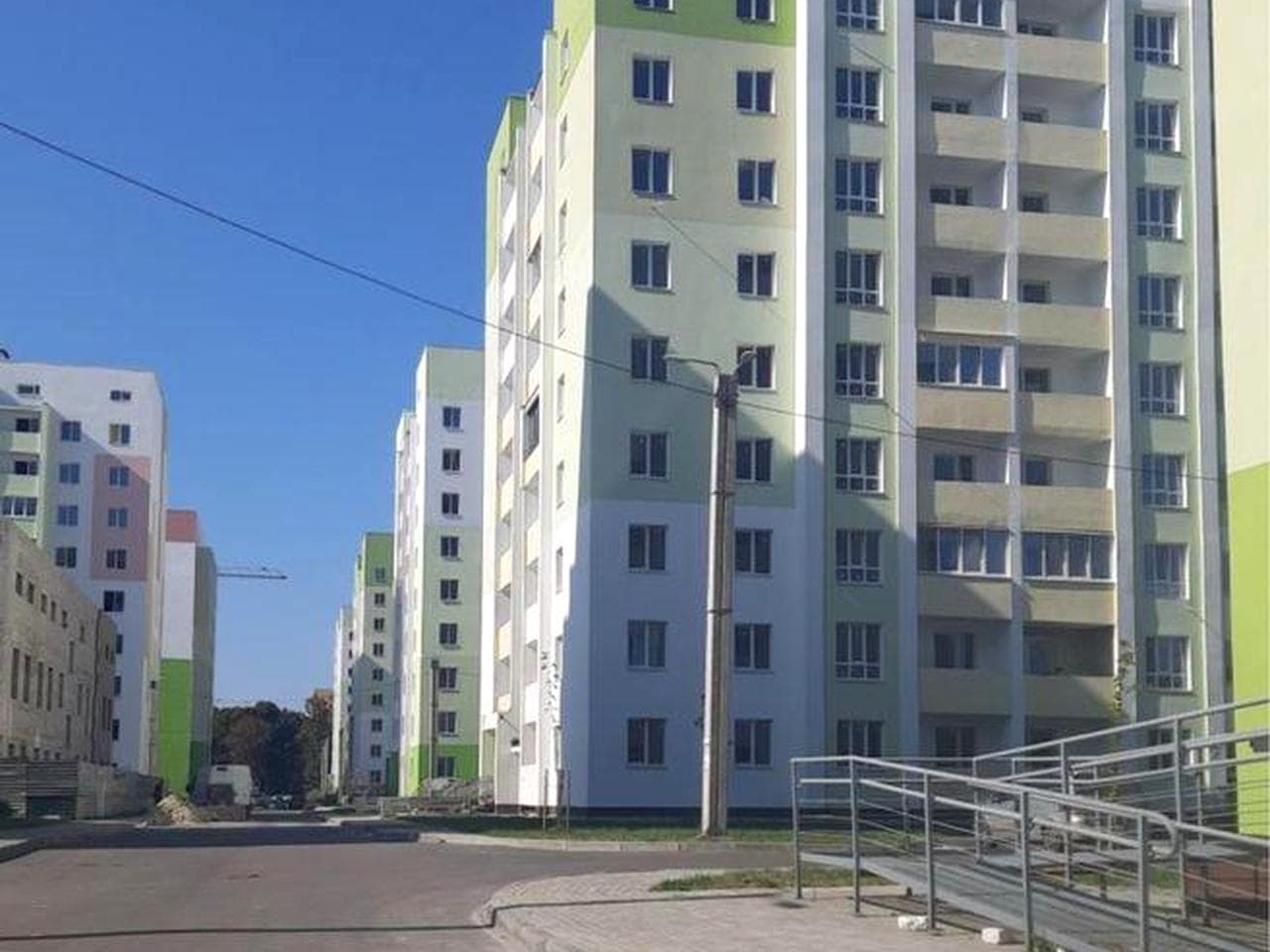 Продам просторную квартиру в ЖК Мира 3 метро Тракторный завод ХТЗ ЖК Мира 3