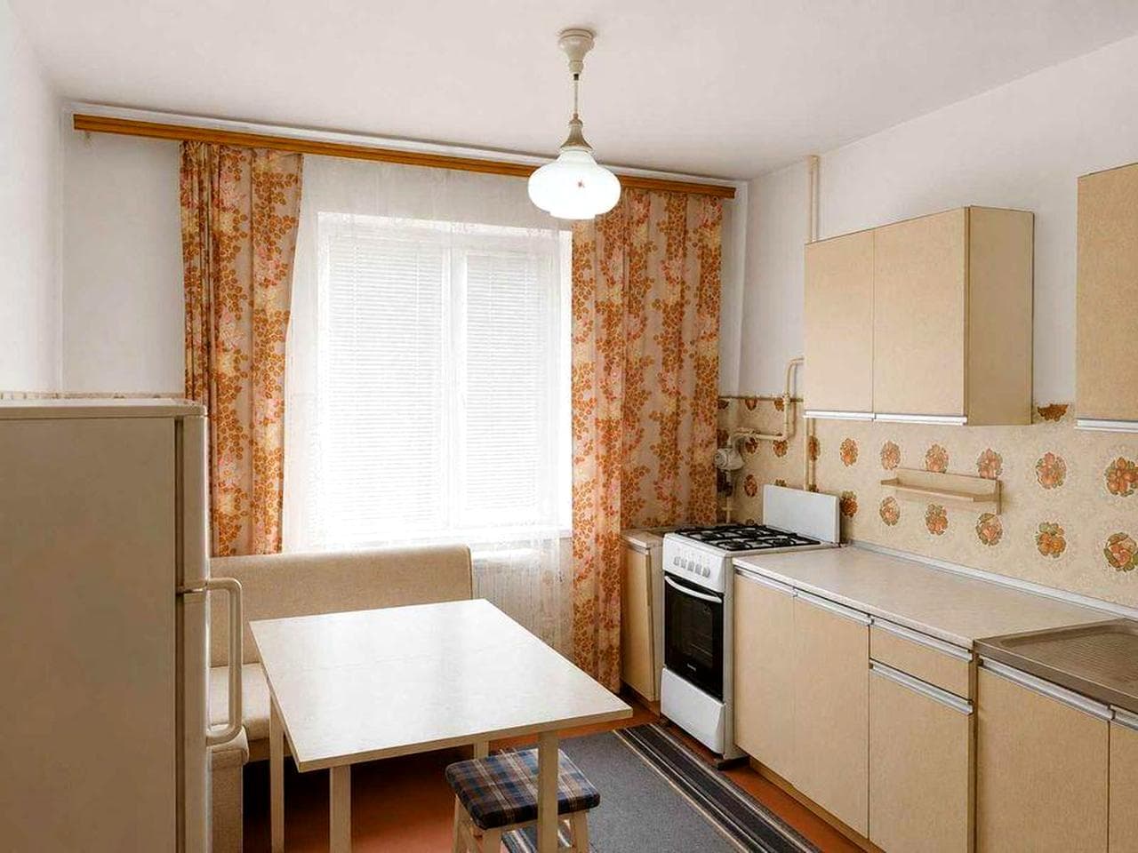 3х ком.кв на Таврическом по ул 49 Гвардейской дивизии площадью 72 м.кв