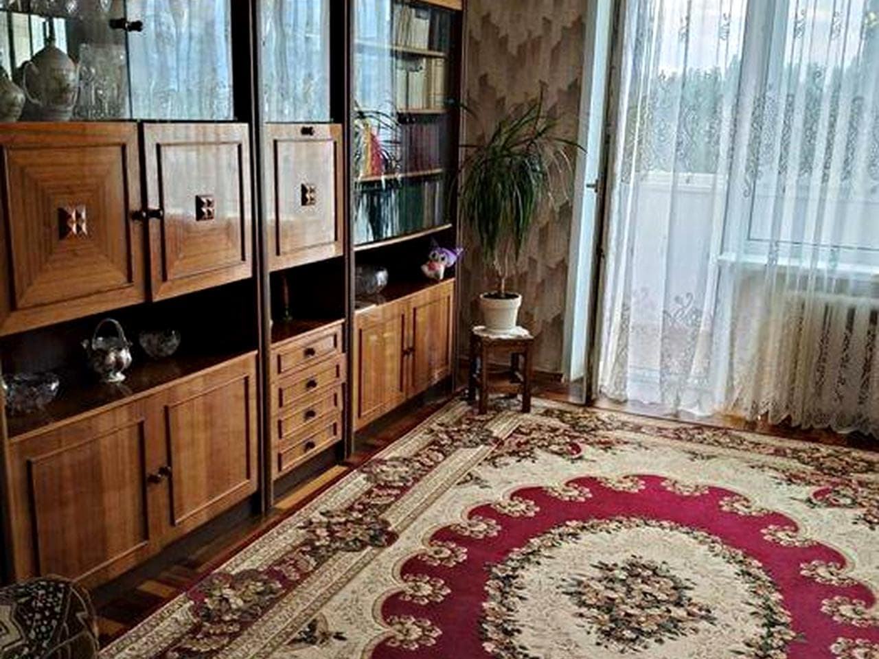 Сдам 3-х комнатную квартиру в центре Хортицкого р