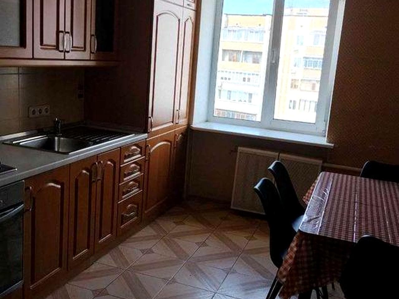 Здаю 3-кімнатну квартиру у Вишгороді. Набережна, 12. 70\42\11 кв.м.