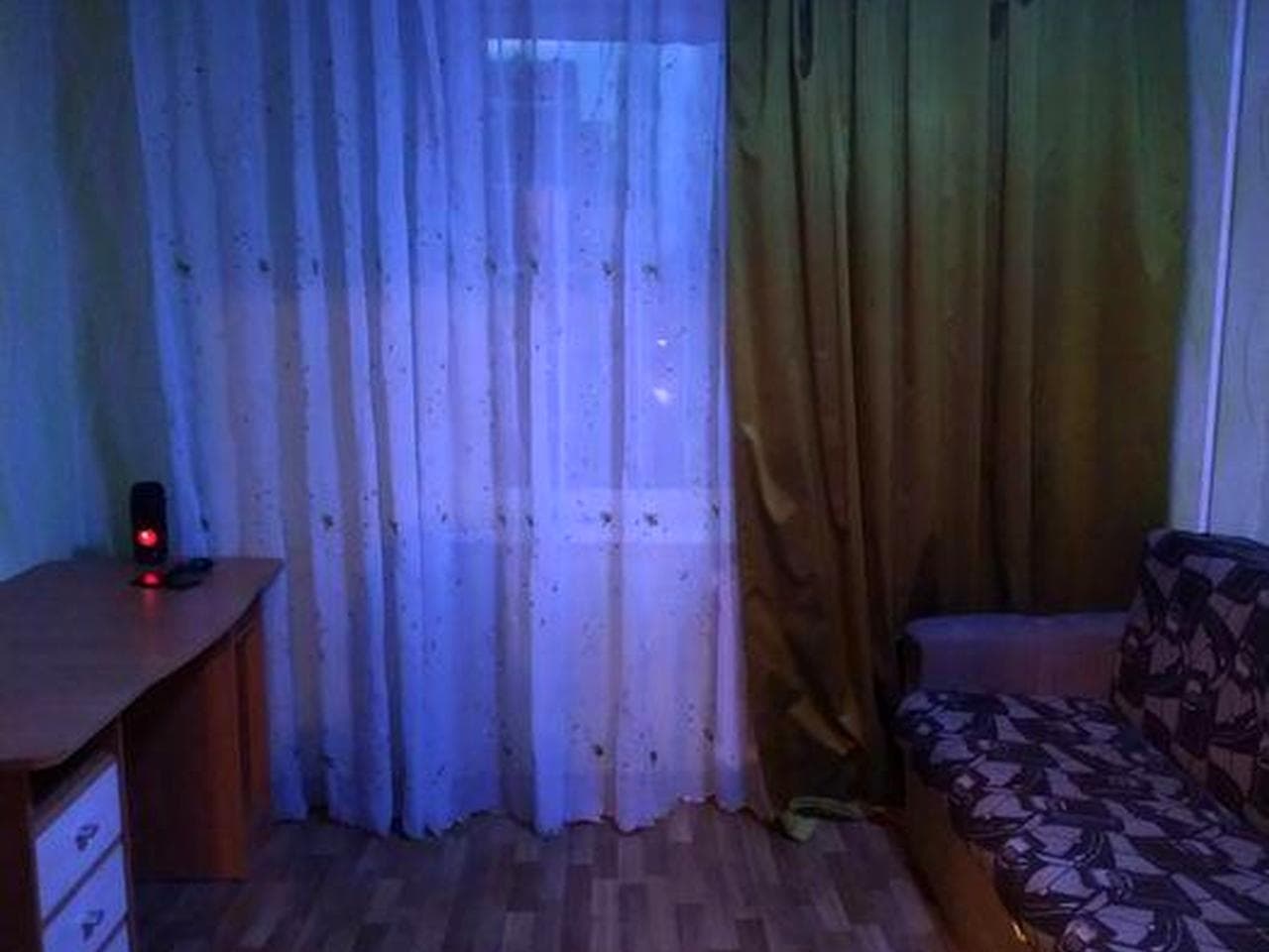Вараш.Здам 2 кімнатну квартиру ,3 поверхм-н Будівельків,на 3-4 місяці