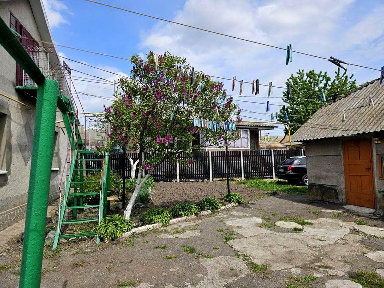 Будинок  і 10 соток.  м.Хмільник (власник)