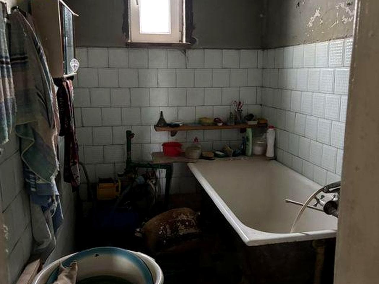 Продаж 3 кімнатноі квартири в 4-ьох квартирному будинку плюс земля Борислав