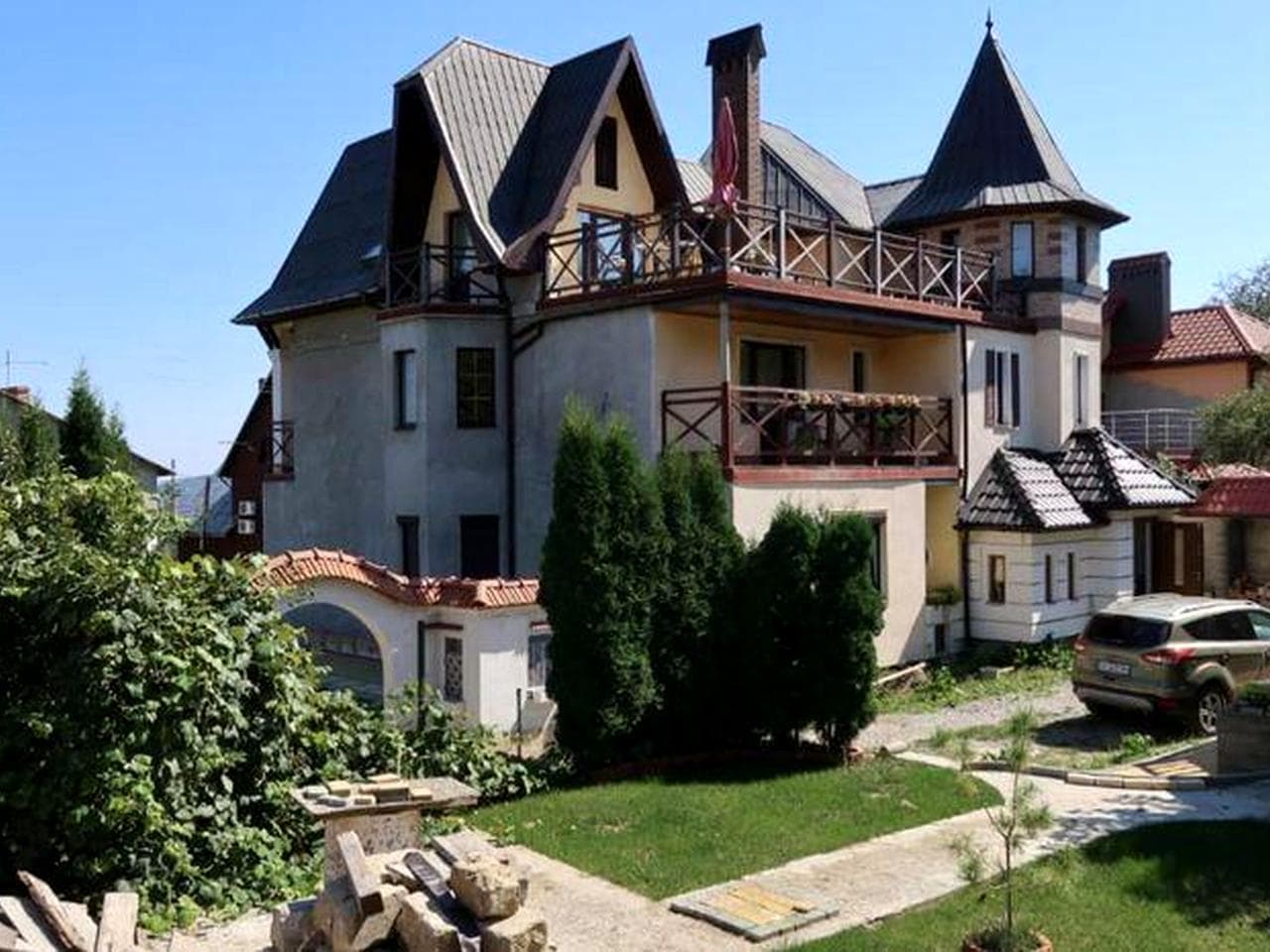 Продам будинок в м. Чернівці,провулок Гусятинський
