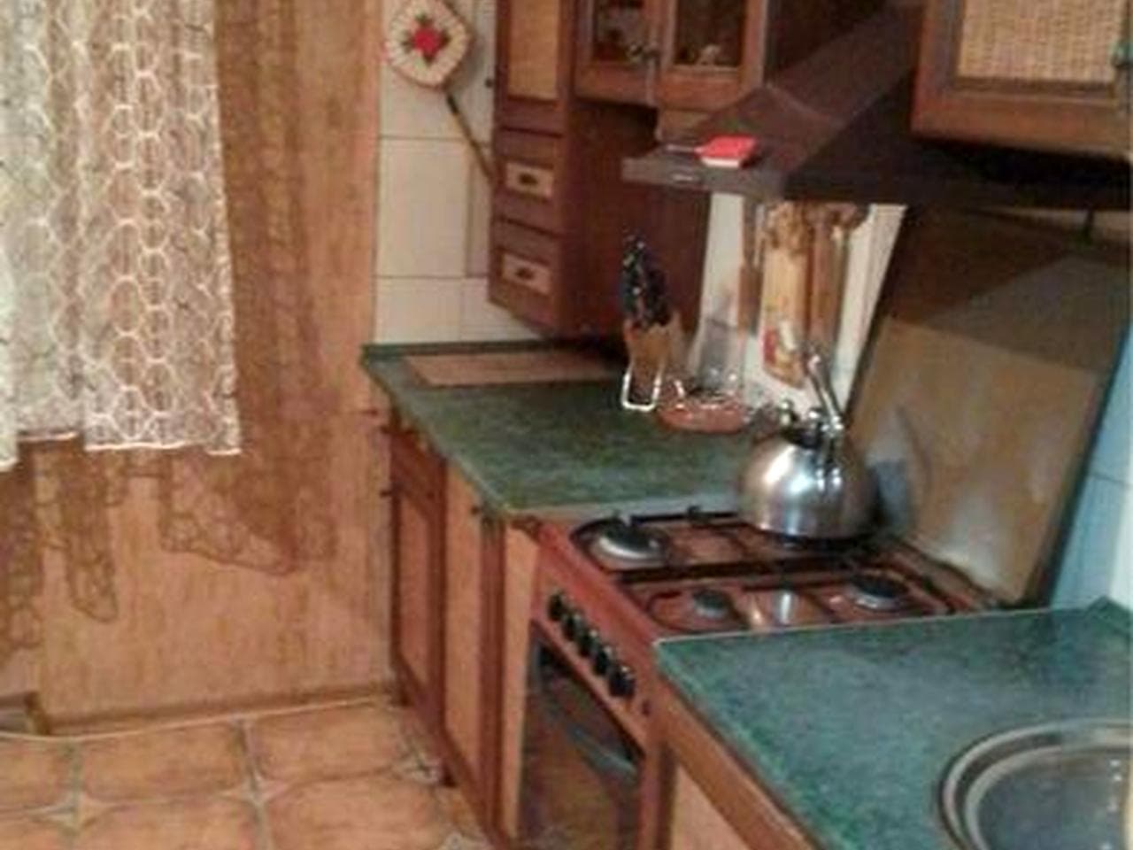 Продам 4 кімнатну квартиру з меблями та технікою в м. Синельникове