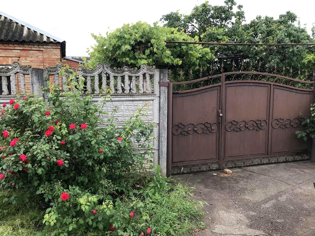 Продам будинок м. Апостолове